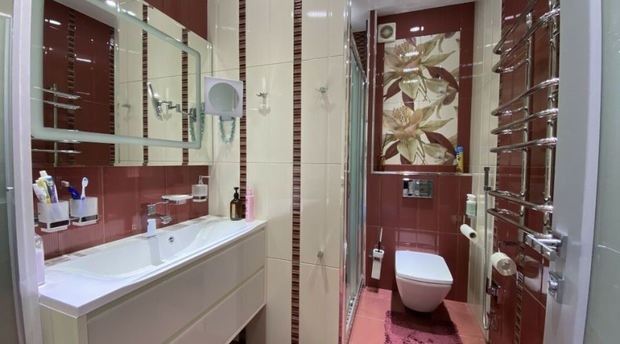 Апартаменты 0561 Видовой модерн 3-комнатные 6-местные с балконом, Первомайская 5 