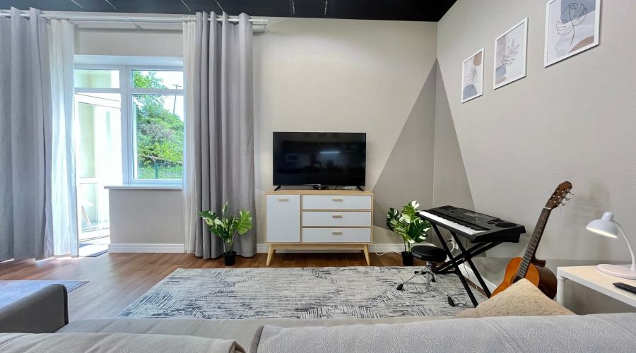 Студия 0185 Солнце 5-местный с отдельным входом