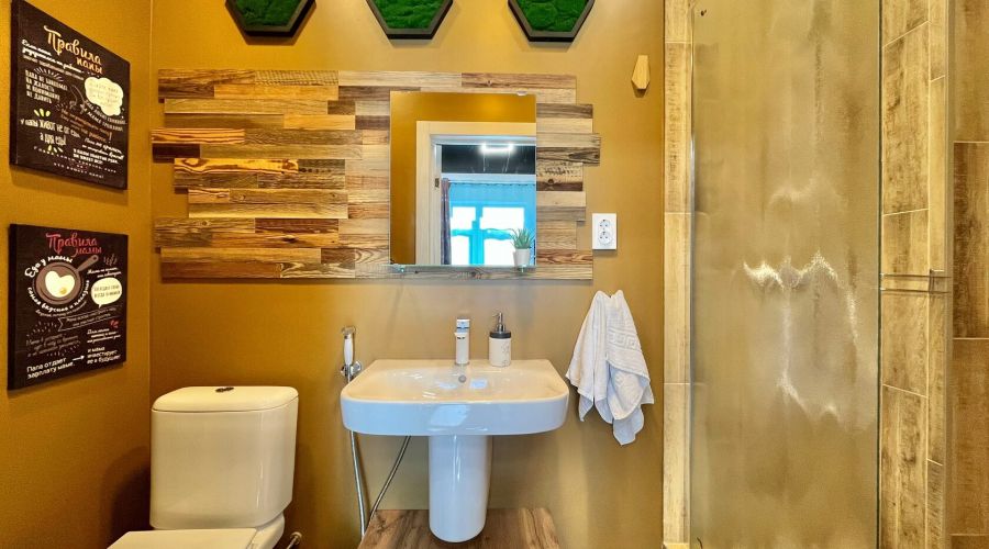 Студия 0182 7-местная с отдельным входом