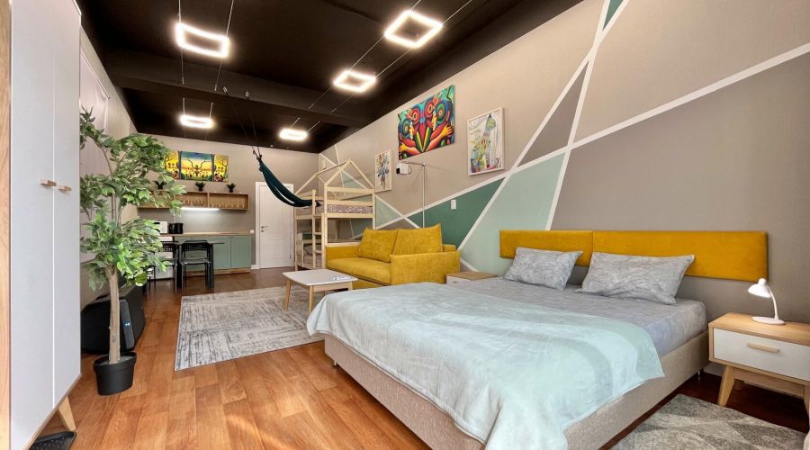 Студия 0183 4-местная с отдельным входом