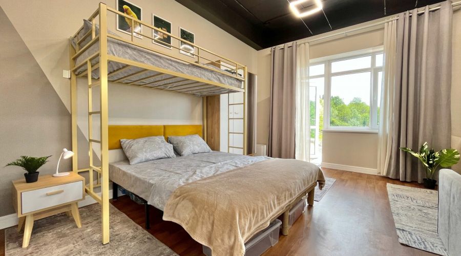 Студия 0185 Солнце 5-местный с отдельным входом