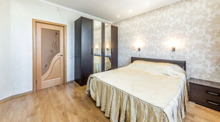 Апартаменты 0015 3-комнатные с балконом