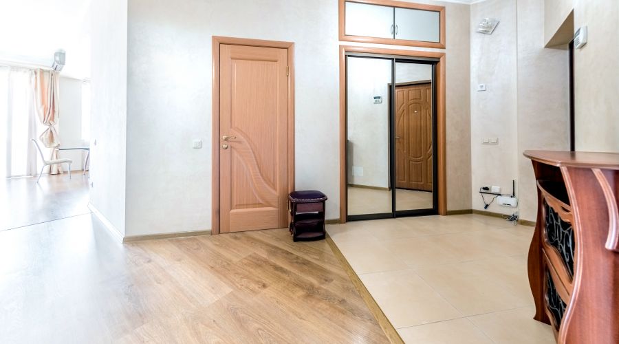 Апартаменты 0015 3-комнатные с балконом