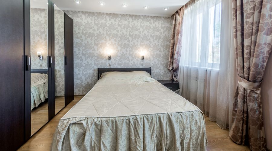 Апартаменты 0015 3-комнатные с балконом