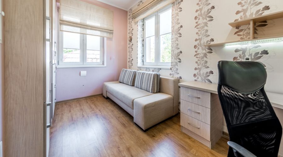 Апартаменты 0015 3-комнатные с балконом