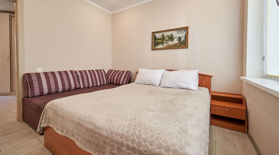 Апартаменты Перелетная 6-ти местный 