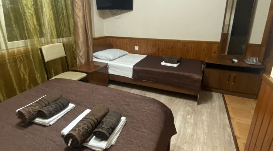 Стандарт  3-местн. с  с/у на этаже к.1 с отдельным с/у к.1