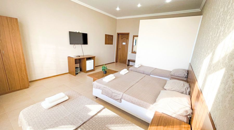 Комфорт 4-местный с балконом