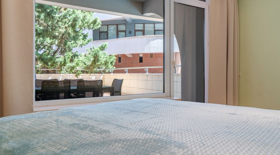 Апартаменты 6-м. с 2-мя спальнями 15