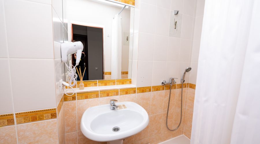 Номер 2-местный 1-комнатный по Акции "Для жителей новых территорий" (Важно! Категория номера присваивается при заезде по возможностям номерного фонда)