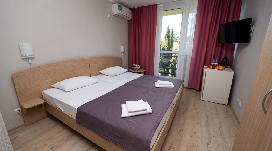 Номер 2-местный 1-комнатный по Акции "Для жителей новых территорий" (Важно! Категория номера присваивается при заезде по возможностям номерного фонда)