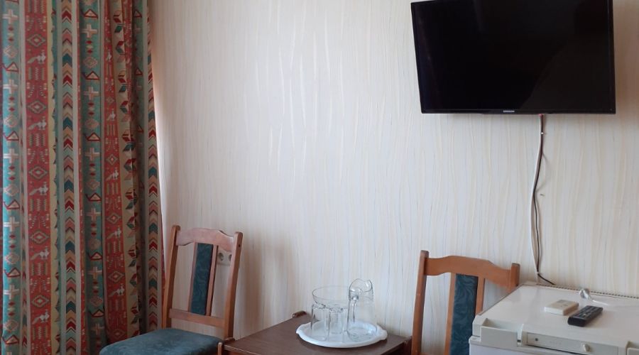 Стандарт 2-местный 1-комнатный с балконом и душем ЮГ корпус 1