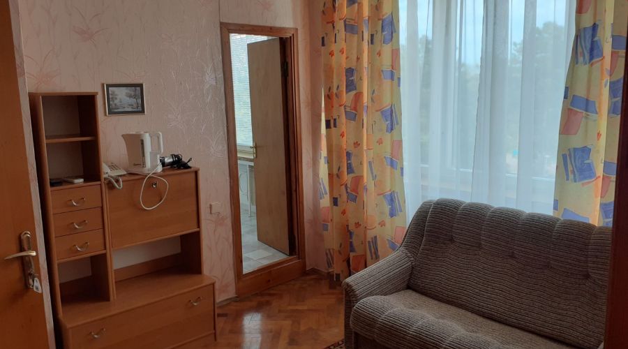 Стандарт 2-местный 2-комнатный без балкона с ванной Север корпус 1