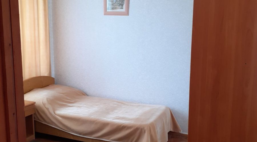 Стандарт 2-местный 2-комнатный без балкона с ванной №101 (1 этаж) Север корпус 1