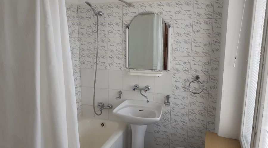 Стандарт 2-местный 2-комнатный без балкона с ванной №101 (1 этаж) Север корпус 1