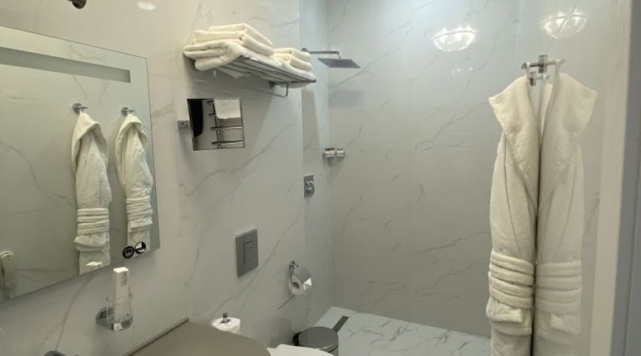 Апартаменты Апартаменты 2-местные трехкомнатные 506/407