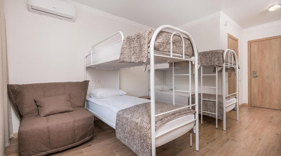 Хостел Место в 4-местном номере