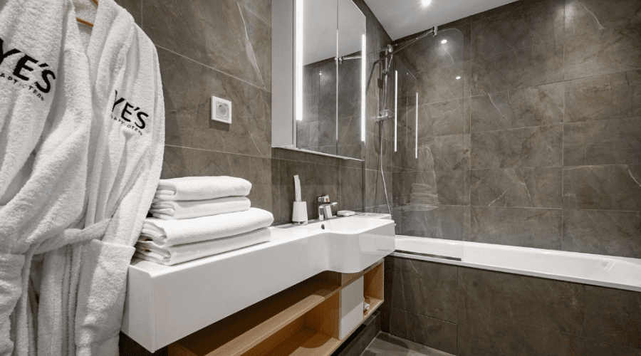 Люкс 4-местный 3-комнатный