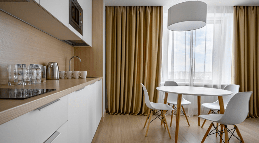 Люкс 4-местный 3-комнатный