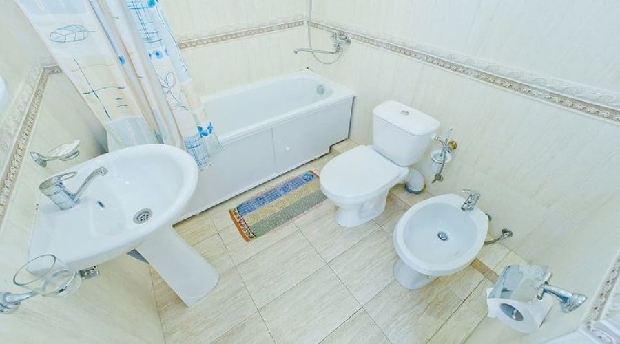 Полулюкс 2-местный 2-комнатный (вид на море, корпус №1)