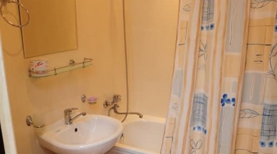 Стандартный 2-местный (с балконом, вид на горы, корпус №1)