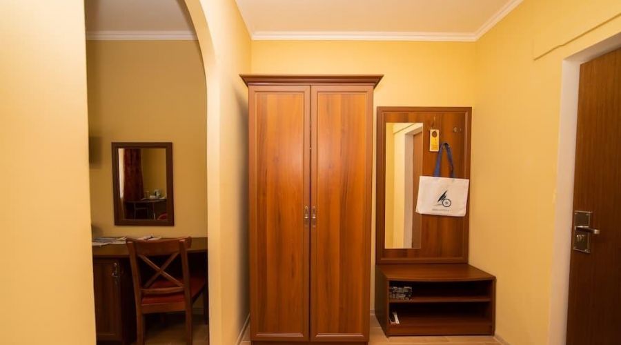 3х-местный 1-комнатный с балконом