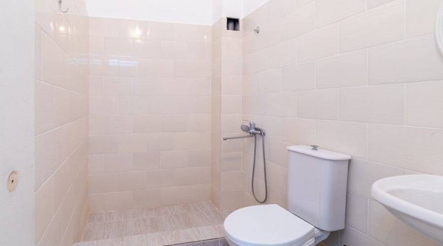 Стандартный 3-местный 1-комнатный (с балконом и кондиционером)