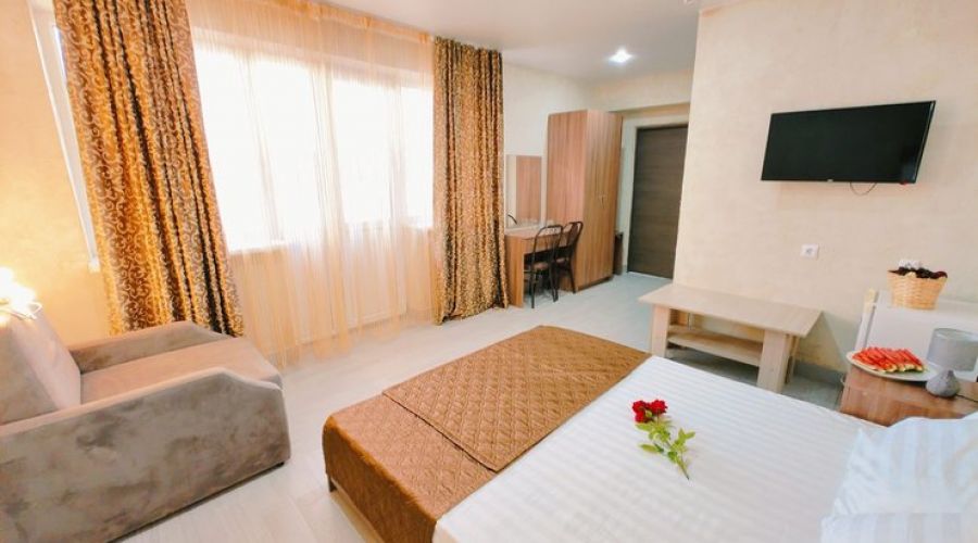 Эксклюзив 6-местный 2-комнатный (море, с террасой)