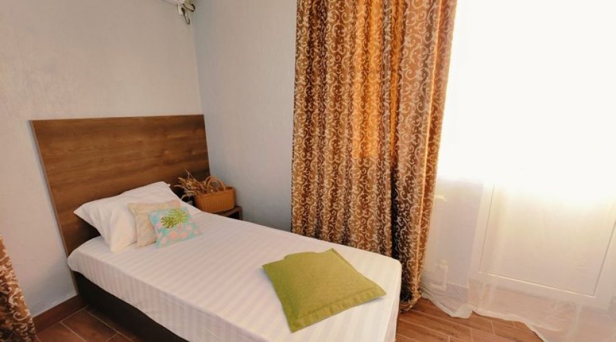 Полулюкс 3-местный 1-комнатный (вид на море)