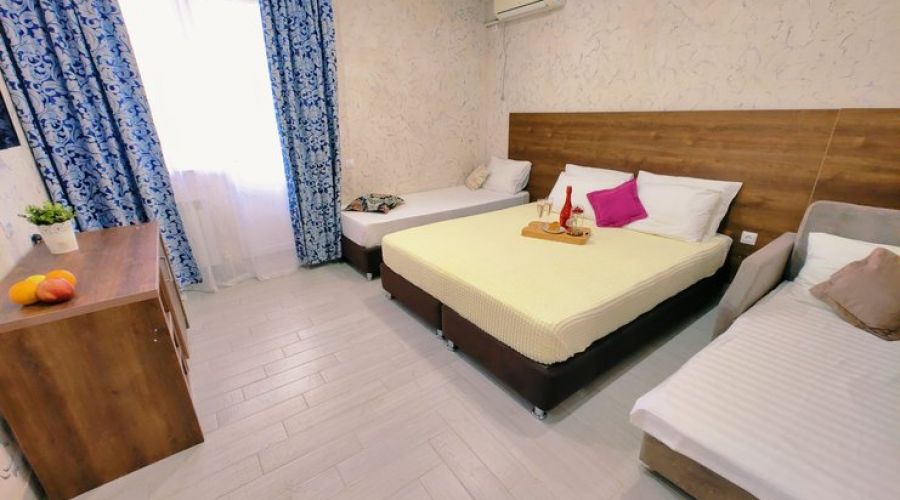 Полулюкс 4-местный 1-комнатный (вид на море)